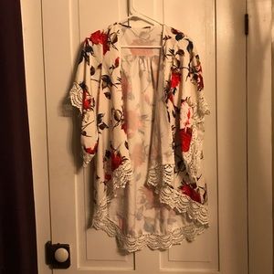 Cold Shoulder Style Kimono